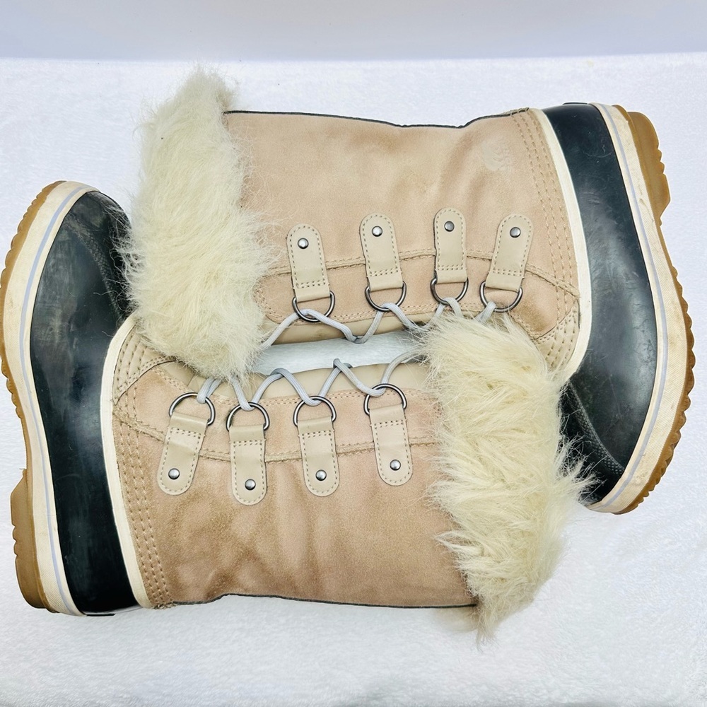 Sorel Winter Boots in Tan and Black